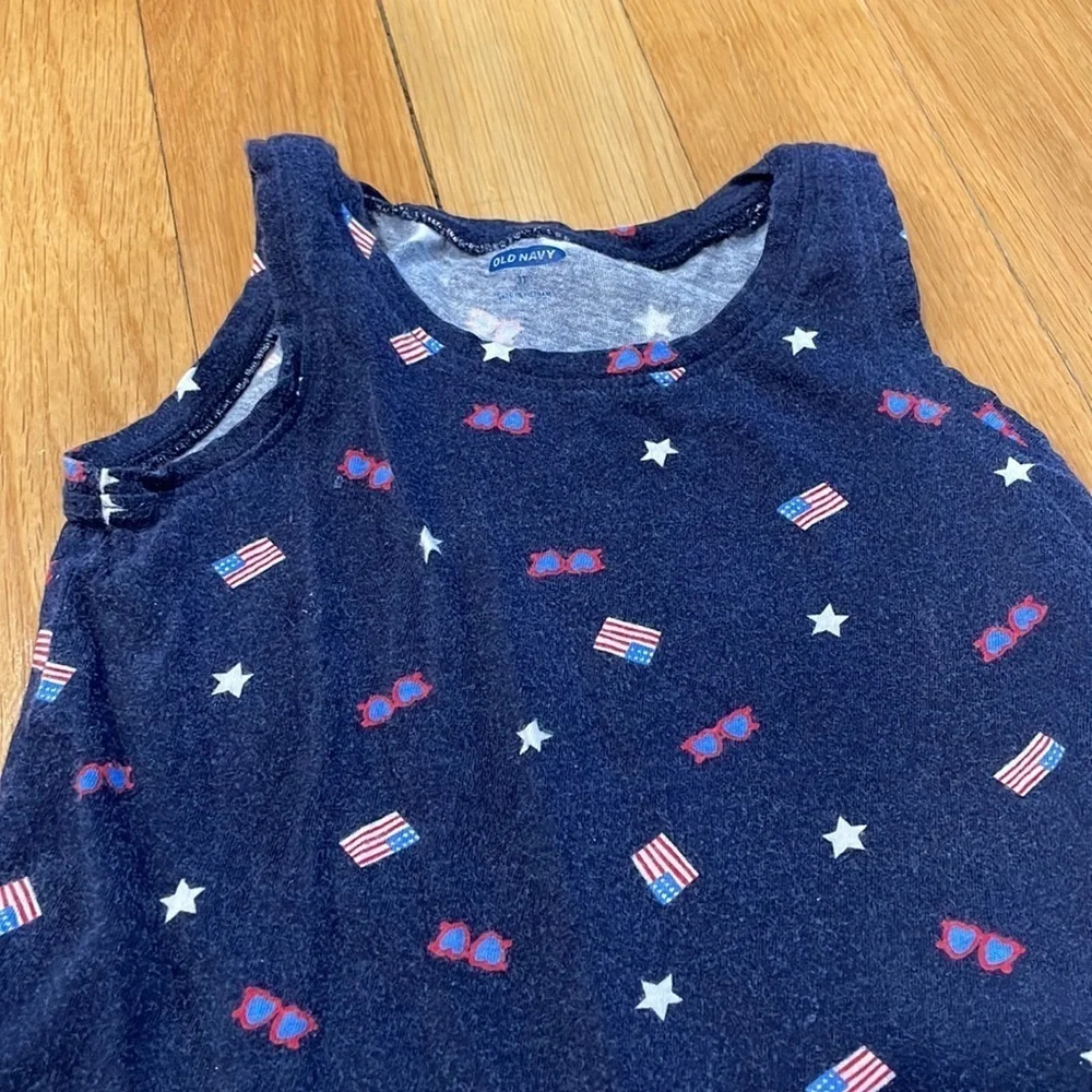 Old navy 3 t tank top faded due to wash